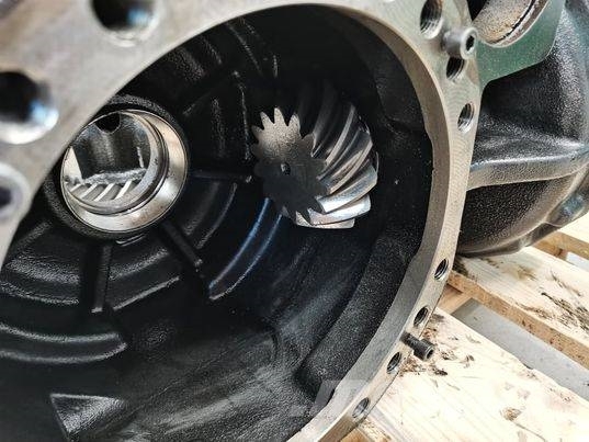 Bobcat T 40140 differential Ejes