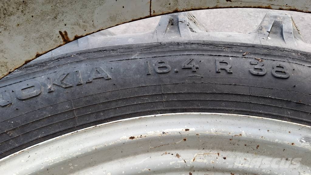 Nokian 18.4-38 paripyörät edullisesti Tekerlekler