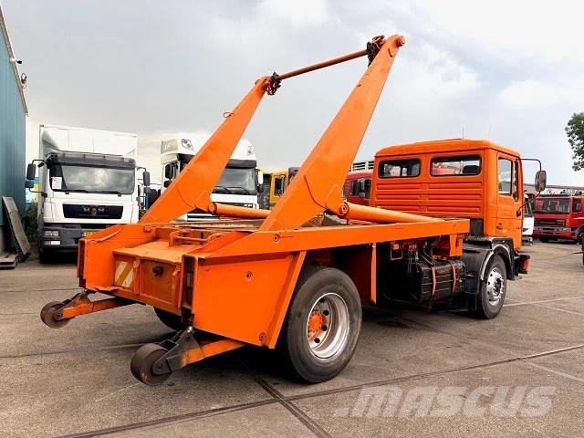 MAN 12.232 F90 (6-CILINDER) FULL STEEL SUSPENSION CHAS Camiones portacubetas