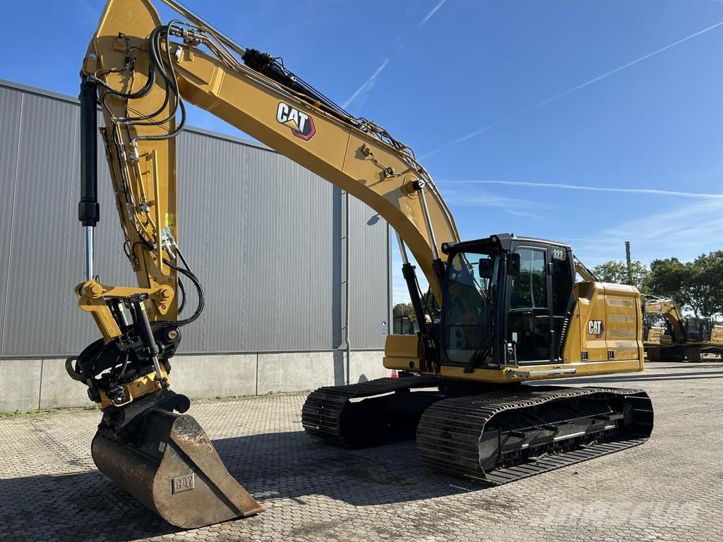 CAT 323-07 Roomikekskavaatorid