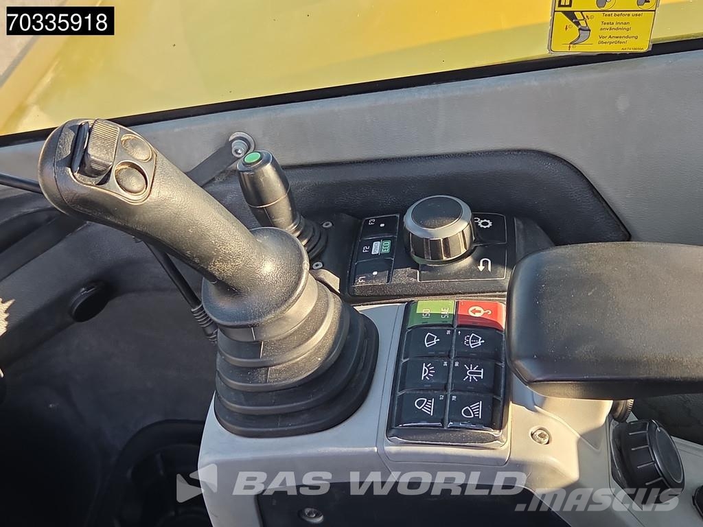 Wacker Neuson ET90 Powertilt Crawler excavators