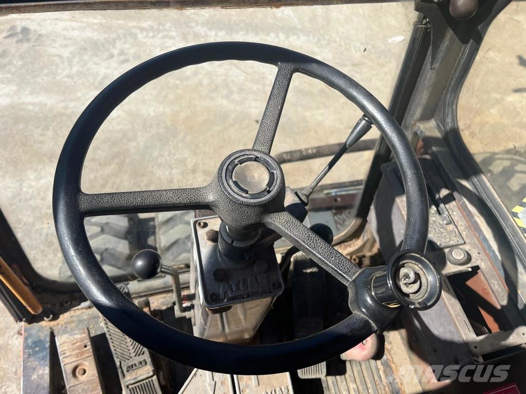 Atlas 1404 1404 Lastik tekerli ekskavatörler