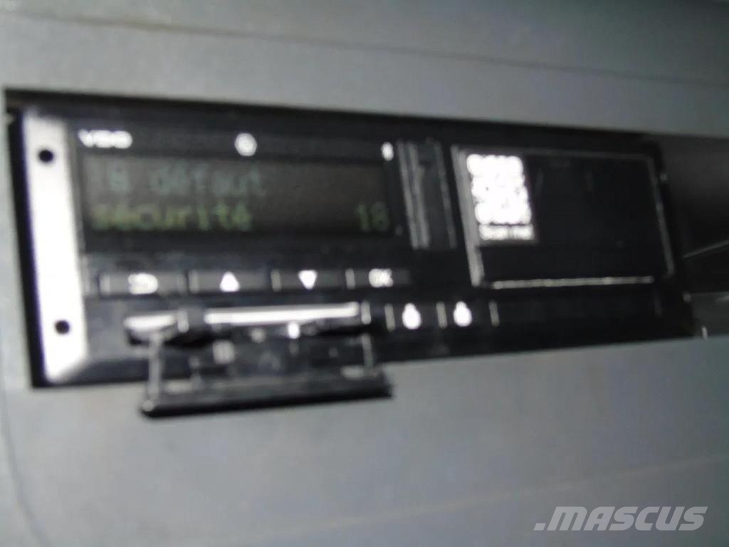 MAN TGL 12.250 + EURO 5 + LIFT 厢式货车