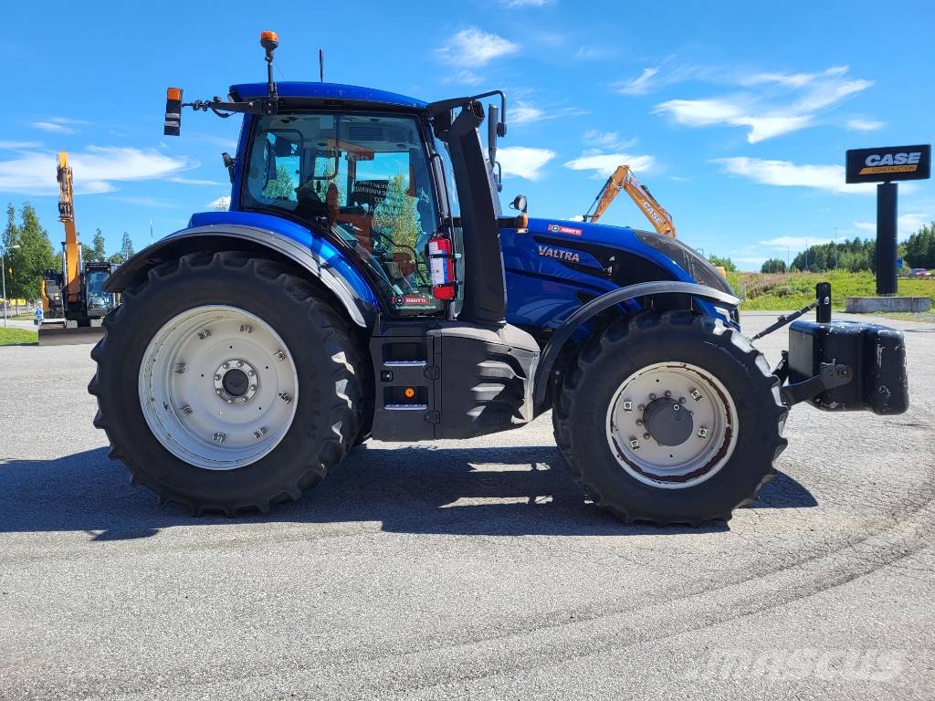 Valtra T 215 V Traktorer