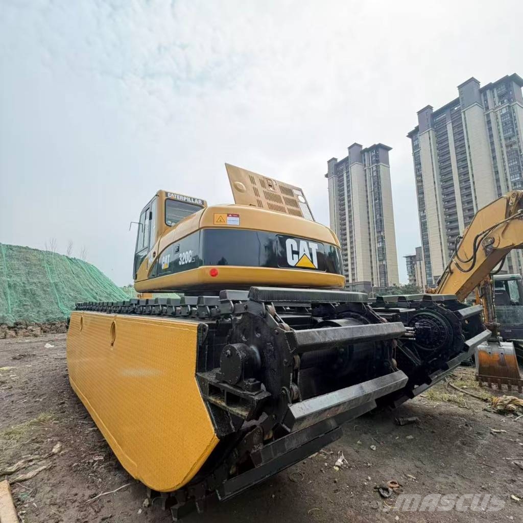CAT 320 C L Amphibious Excavator Polovni amfibijski bageri
