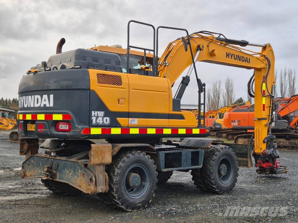 Hyundai HW 140 Колесни екскаватори