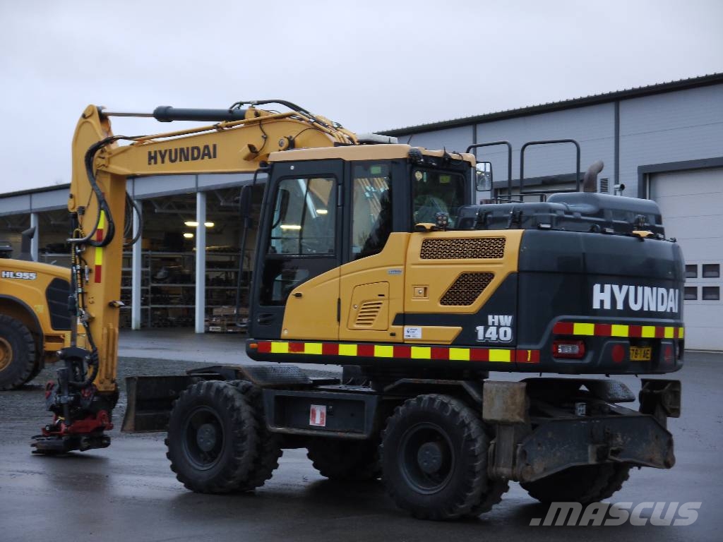 Hyundai HW 140 Колесни екскаватори