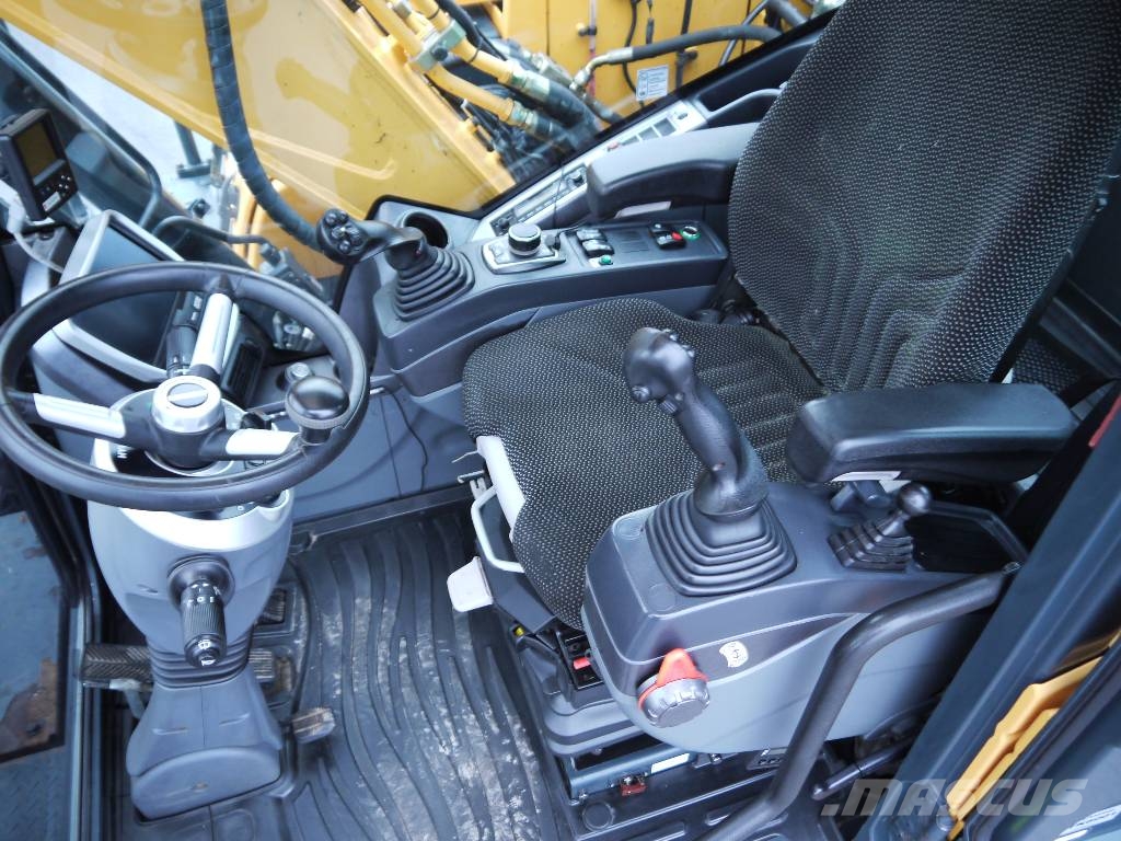 Hyundai HW 140 Колесни екскаватори