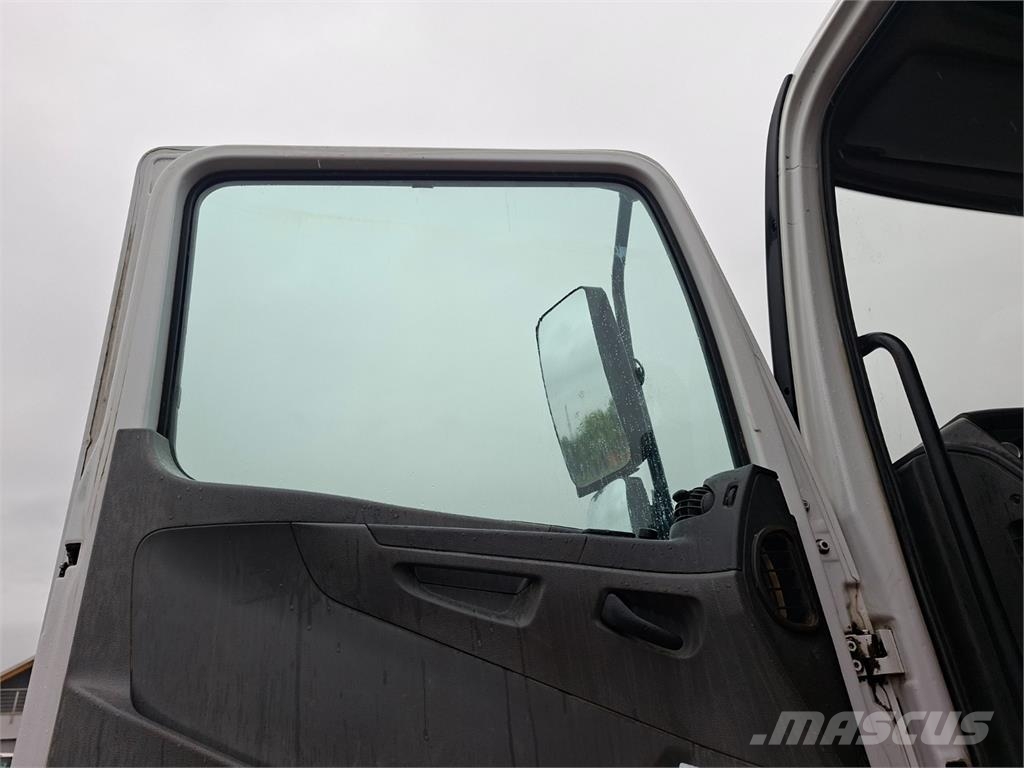 Mercedes-Benz AXOR 3243 K 8X4 شاحنات قلابة