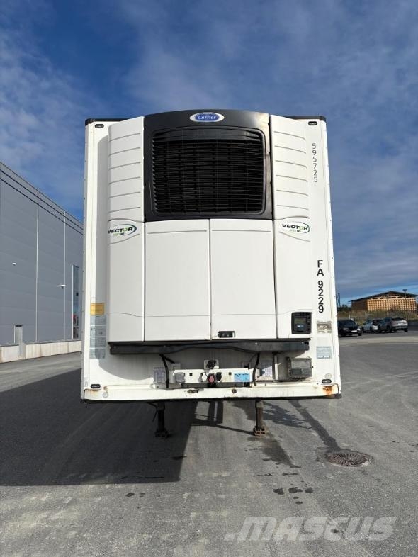Schmitz Cargobull Trailer Reefer Flower Width & Dual Temp & Double S Semirimorchi a temperatura controllata