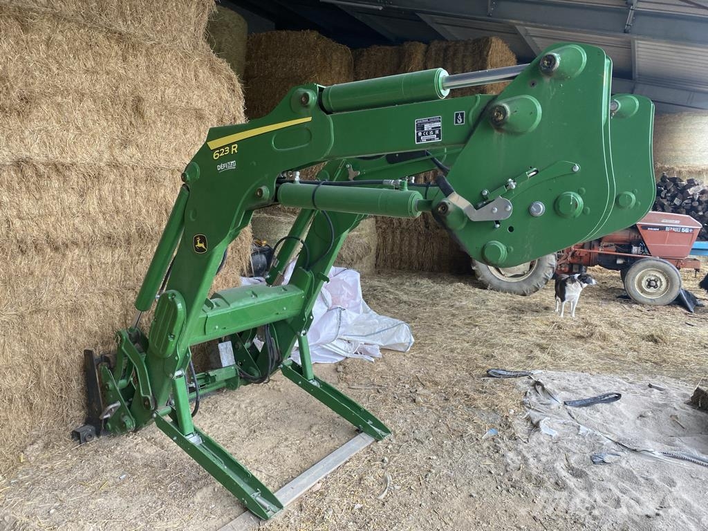 John Deere 6120 M  AUTOPOWR Traktorok