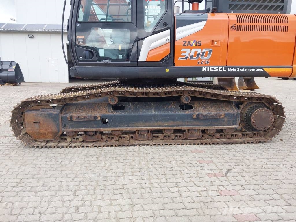 Hitachi ZX 300 LCN-7 Telakaivukoneet