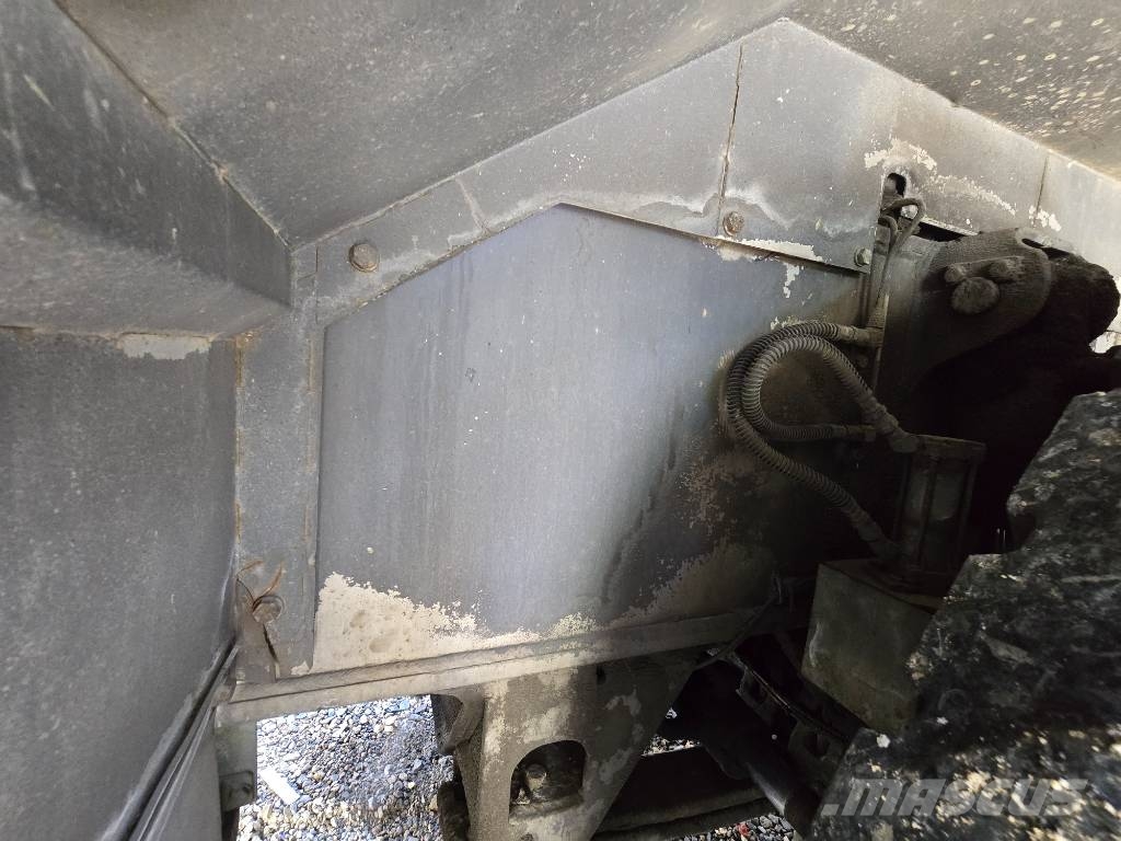Komatsu LW 250-3 越野起重機