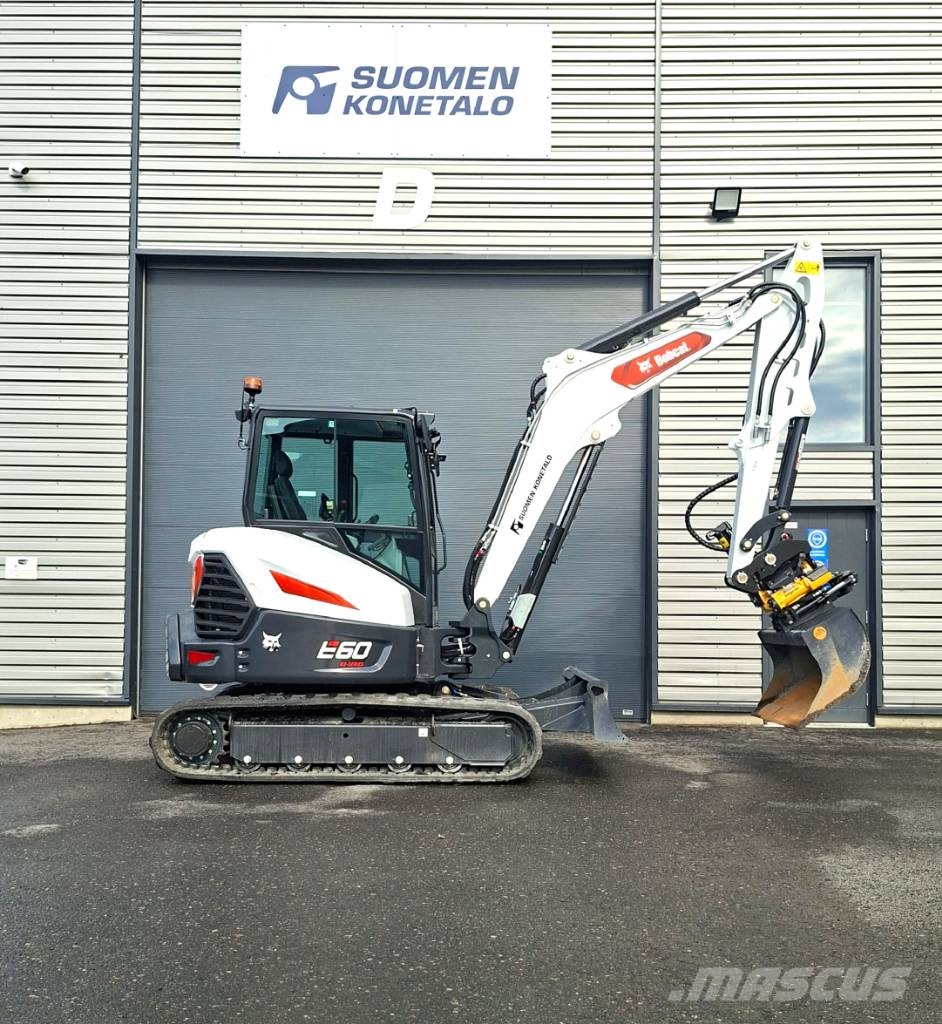 Bobcat E60 Kaivinkone Engcon pyörittäjällä Mini kotrók < 7t
