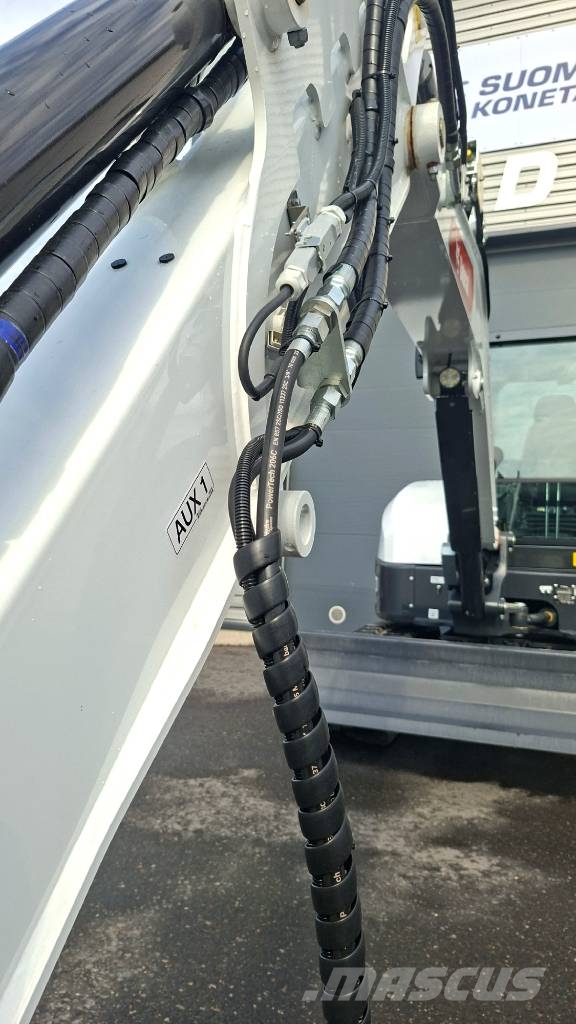 Bobcat E60 Kaivinkone Engcon pyörittäjällä Mini kotrók < 7t