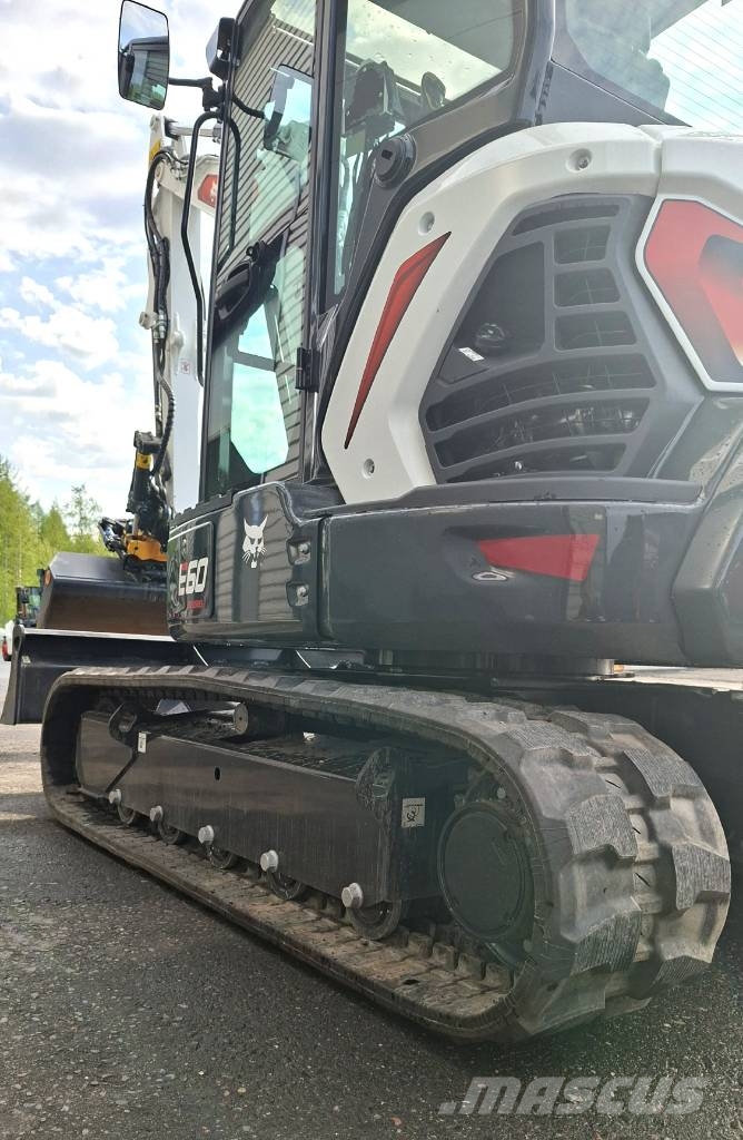 Bobcat E60 Kaivinkone Engcon pyörittäjällä Mini kotrók < 7t