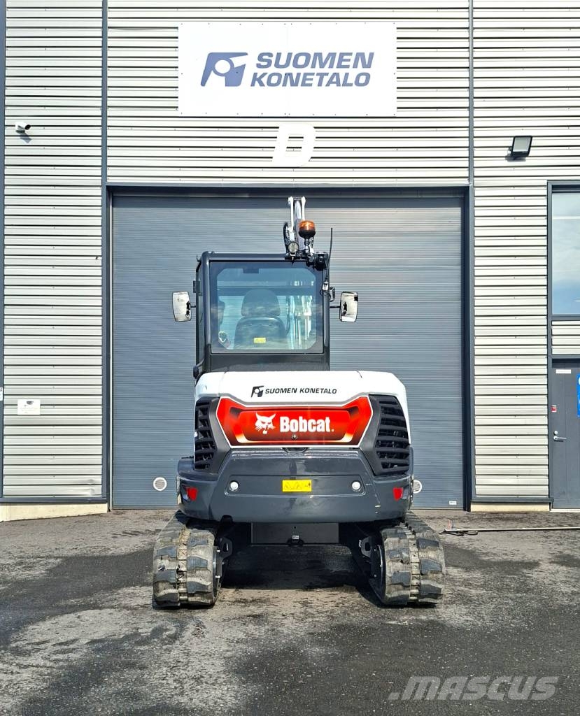 Bobcat E60 Kaivinkone Engcon pyörittäjällä Mini kotrók < 7t