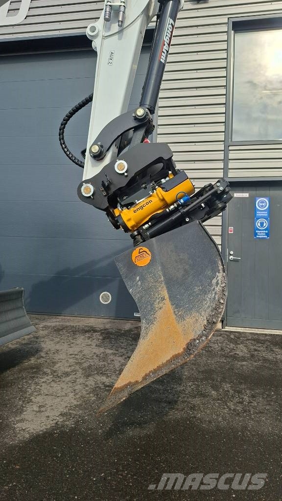Bobcat E60 Kaivinkone Engcon pyörittäjällä Mini kotrók < 7t