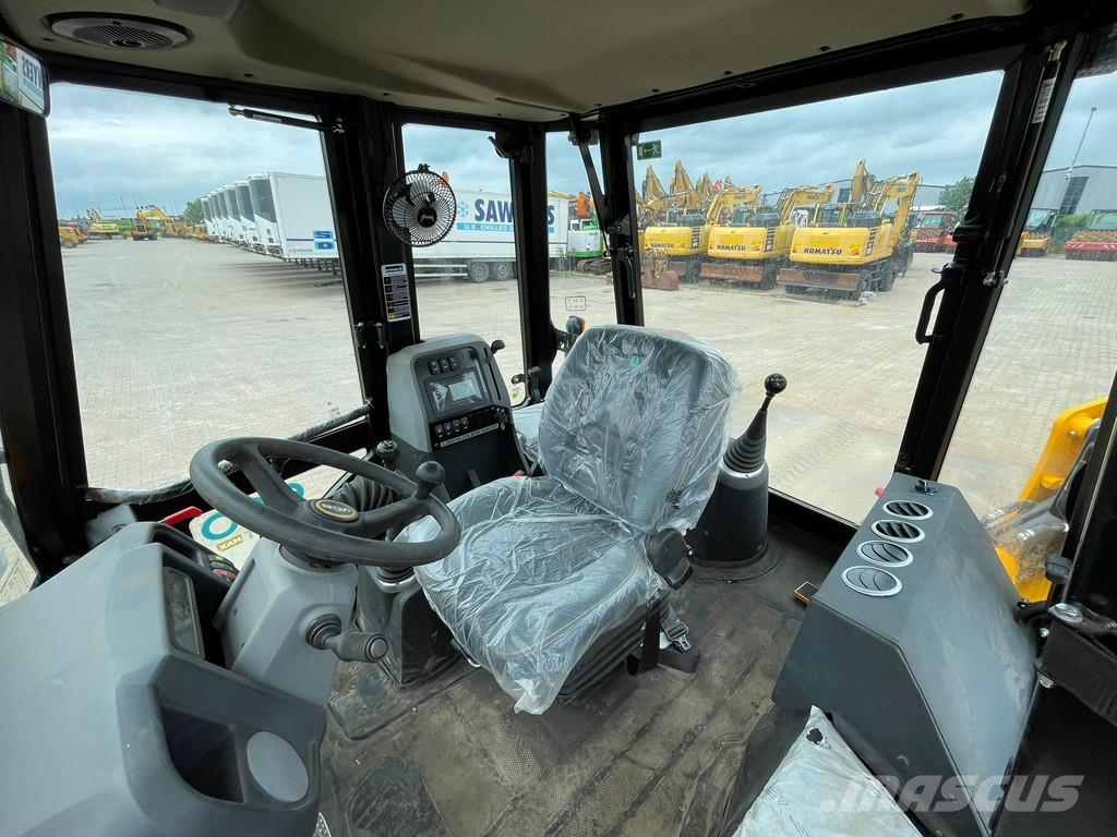 JCB 3DX 4x4 A/C Hammerlines Backhoe loaders