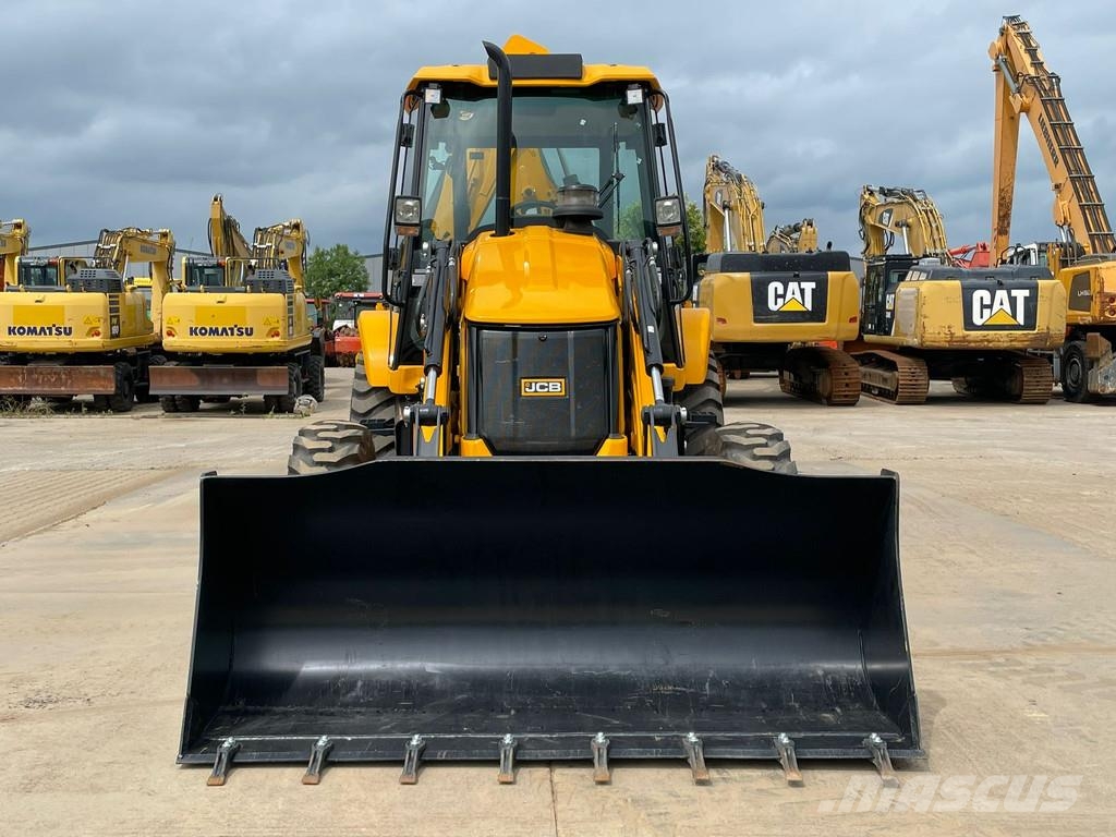 JCB 3DX 4x4 A/C Hammerlines Backhoe loaders