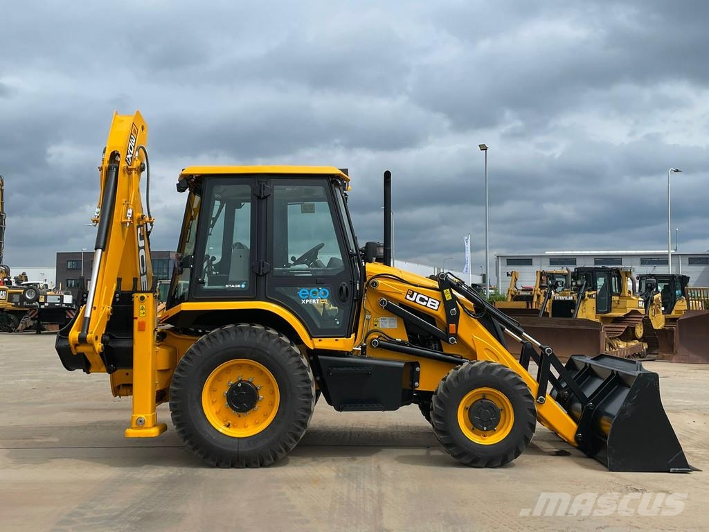 JCB 3DX 4x4 A/C Hammerlines Backhoe loaders
