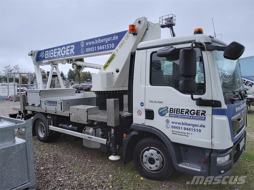 Palfinger P280CK Truck mounted aerial platforms
