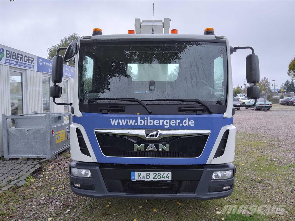 Palfinger P280CK Truck mounted aerial platforms
