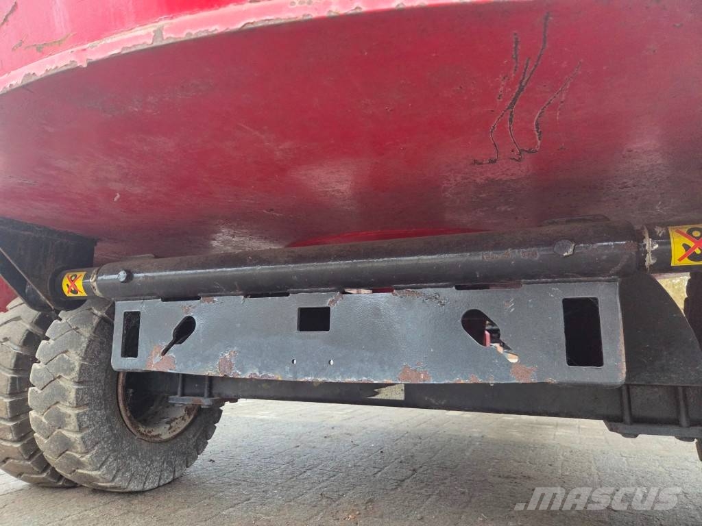 Peecon VME 120 ملقمات خلاط