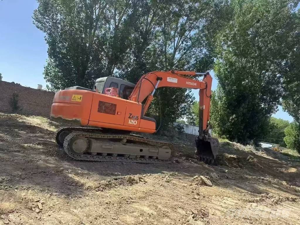 Hitachi ZX 120 LC حفارات وسط 7 طن - 12 طن