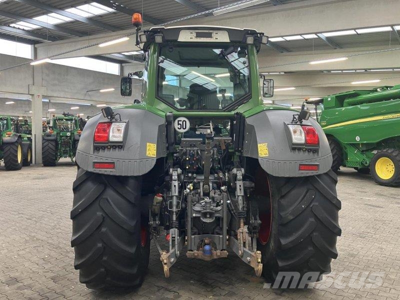 Fendt 826 Vario ProfiPlus Tracteur