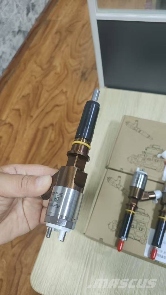 Cummins QSK38 injector 2882079 2867149 F00BJ00004 F00BJ000 هيدروليات