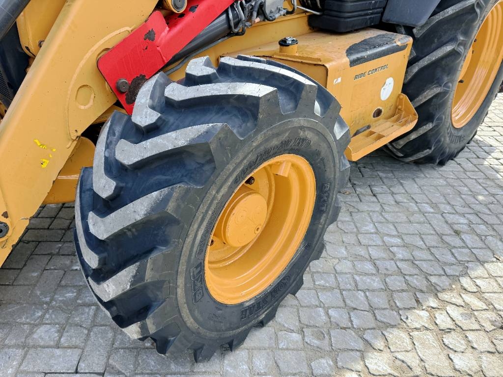 CASE 580 ST Graaf-laadcombinaties