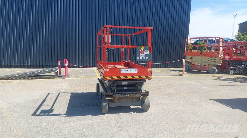 SkyJack SJIII4620 Šķerveida pacēlāji