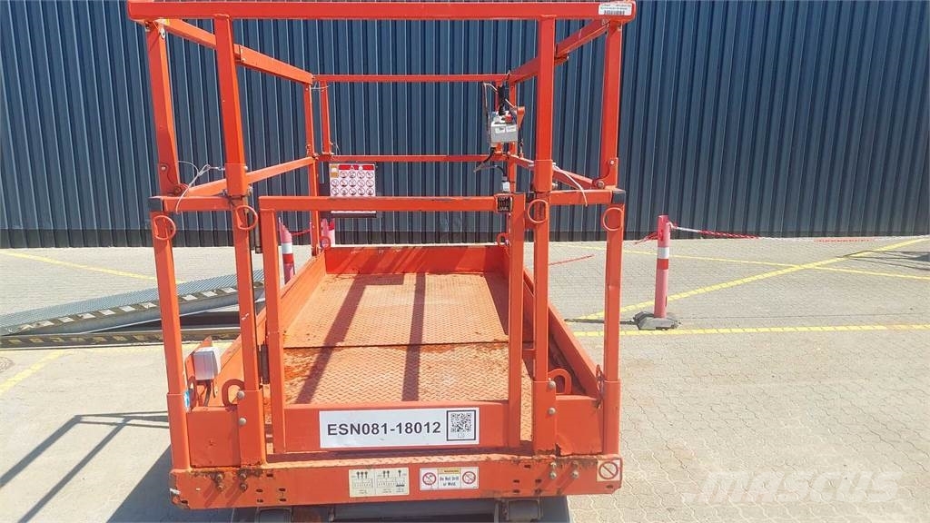 SkyJack SJIII4620 Šķerveida pacēlāji