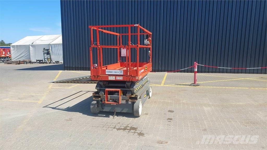 SkyJack SJIII4620 Šķerveida pacēlāji