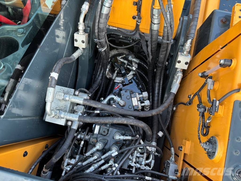 Hyundai HX 140 HW C / Metsäalusta, Rasvari, 800mm Telat Crawler excavators