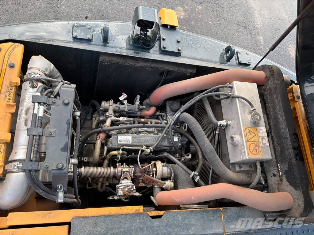 Hyundai HX 140 HW C / Metsäalusta, Rasvari, 800mm Telat Crawler excavators