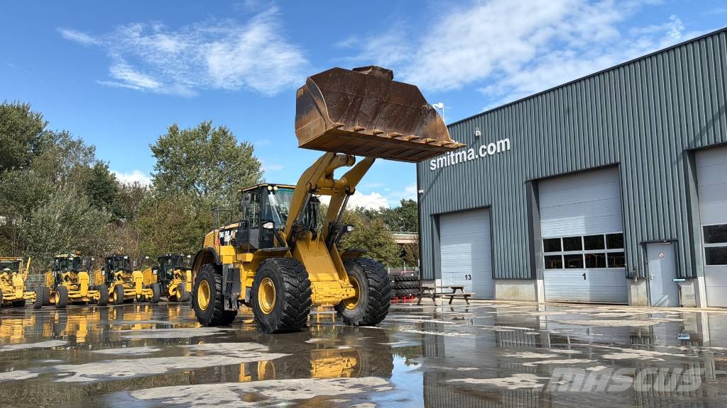 CAT 966M Wielladers