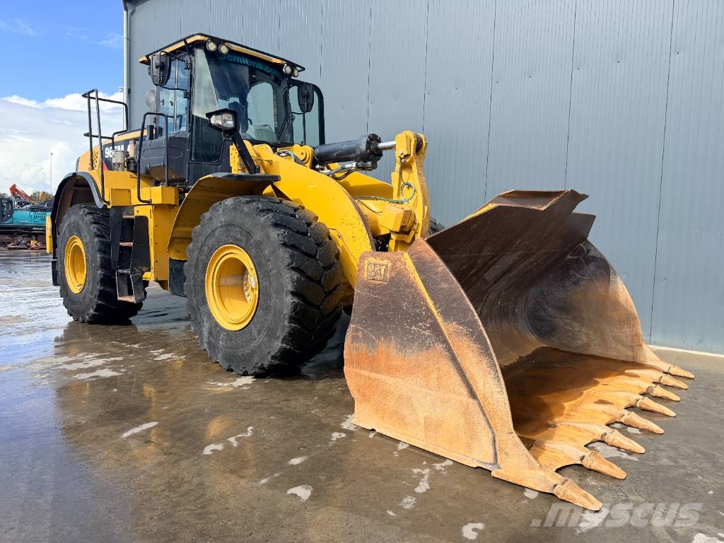 CAT 966M Wielladers