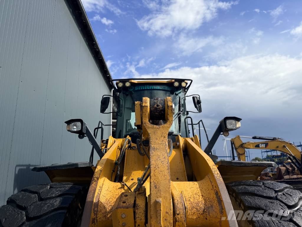 CAT 966M Wielladers
