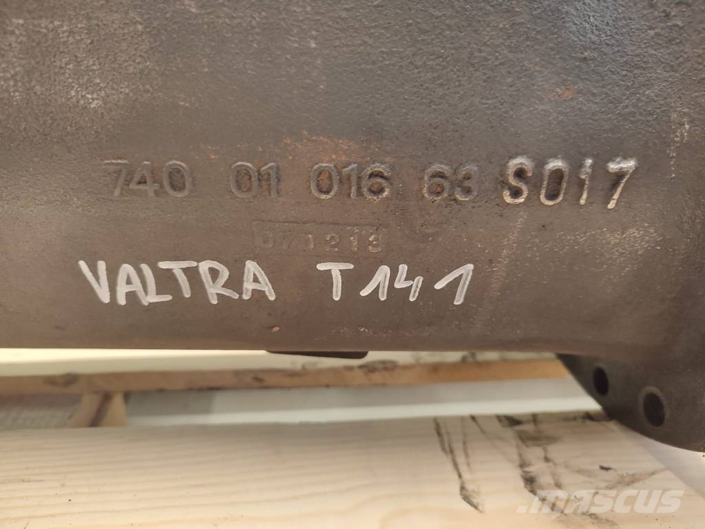 Valtra Bridge scabbard 7400101663 VALTRA T141 Saseler