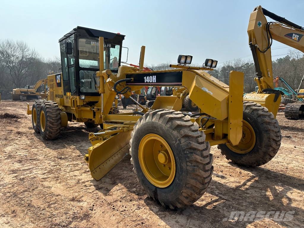 CAT 140H Грейдеры