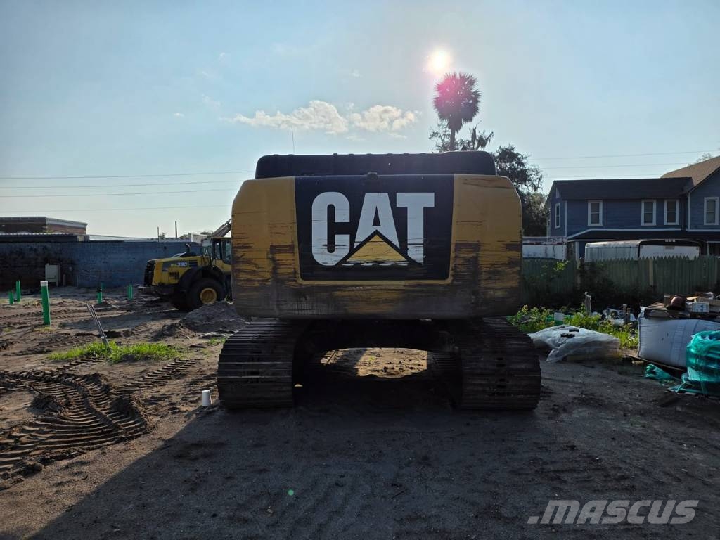 CAT 326 F L Crawler excavators