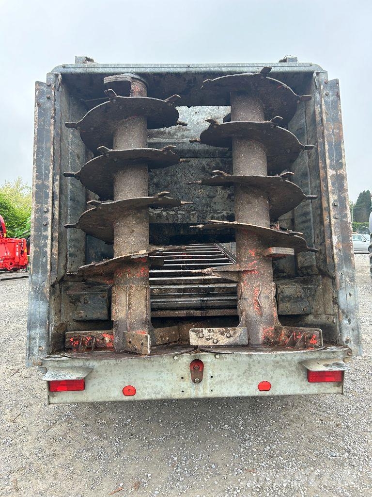 Pichon M1450 Διασκορπιστές κοπριάς