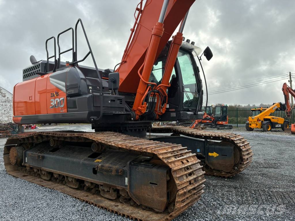 Hitachi ZX 300 LC-7 Kāpurķēžu ekskavatori