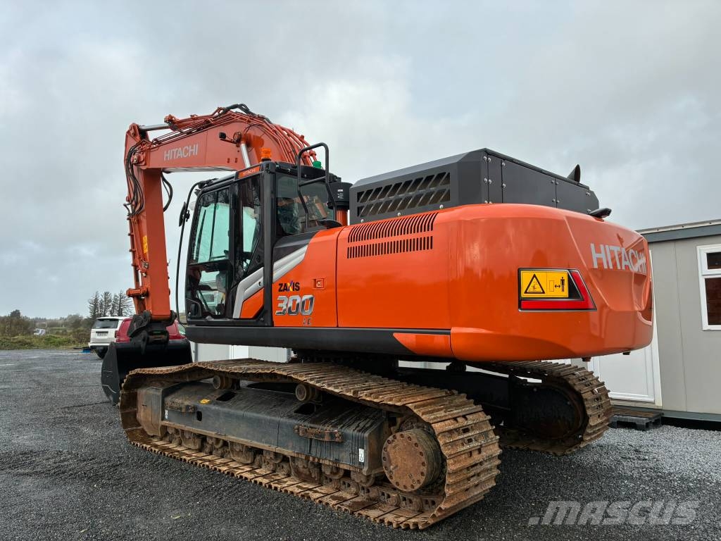 Hitachi ZX 300 LC-7 Kāpurķēžu ekskavatori