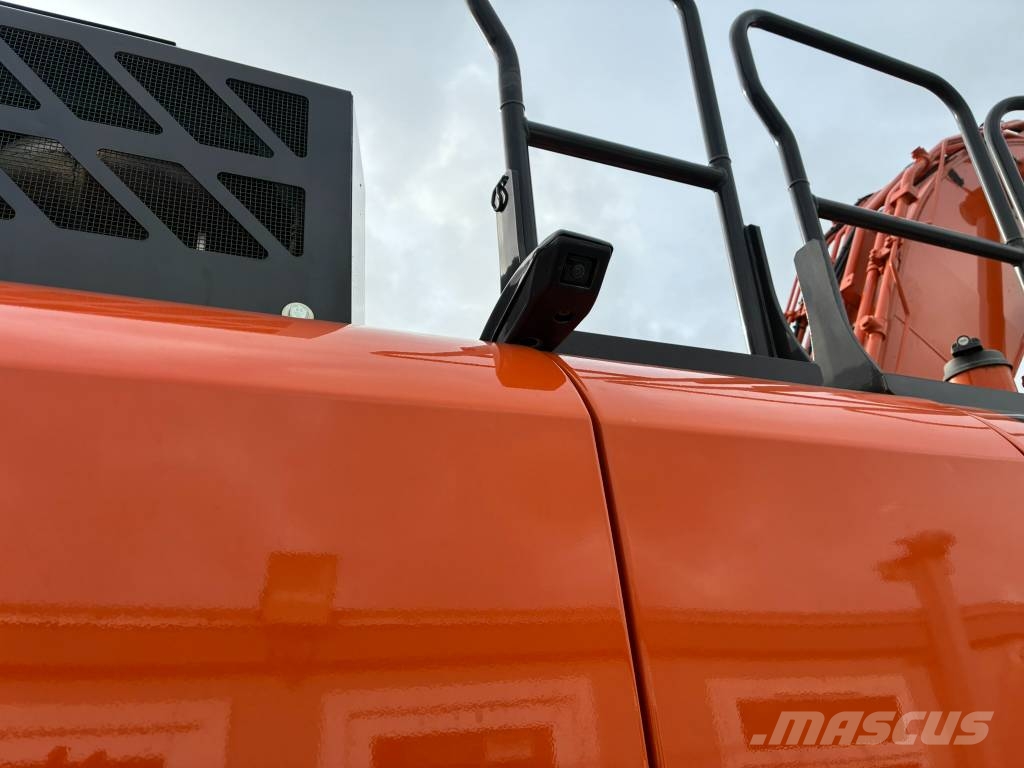 Hitachi ZX 300 LC-7 Kāpurķēžu ekskavatori