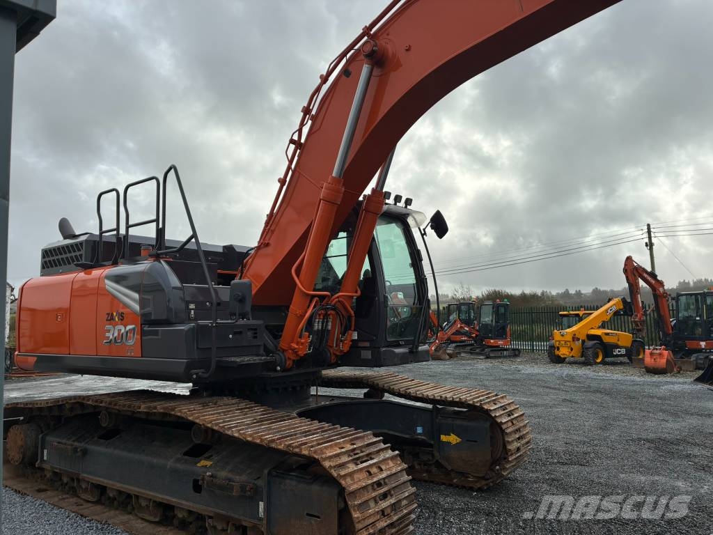 Hitachi ZX 300 LC-7 Kāpurķēžu ekskavatori