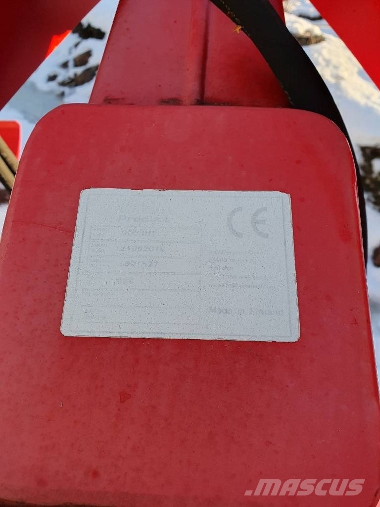 Vama 300 JH 1 Snow blades and plows