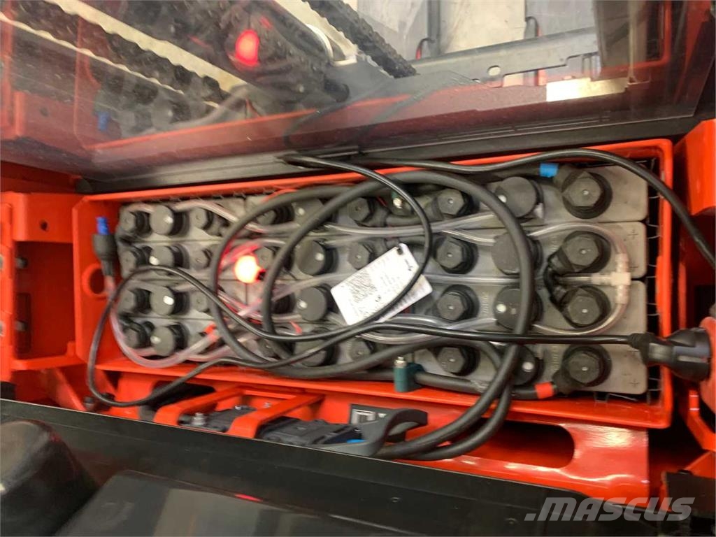 Linde L14 Ajettavat pinoamisvaunut